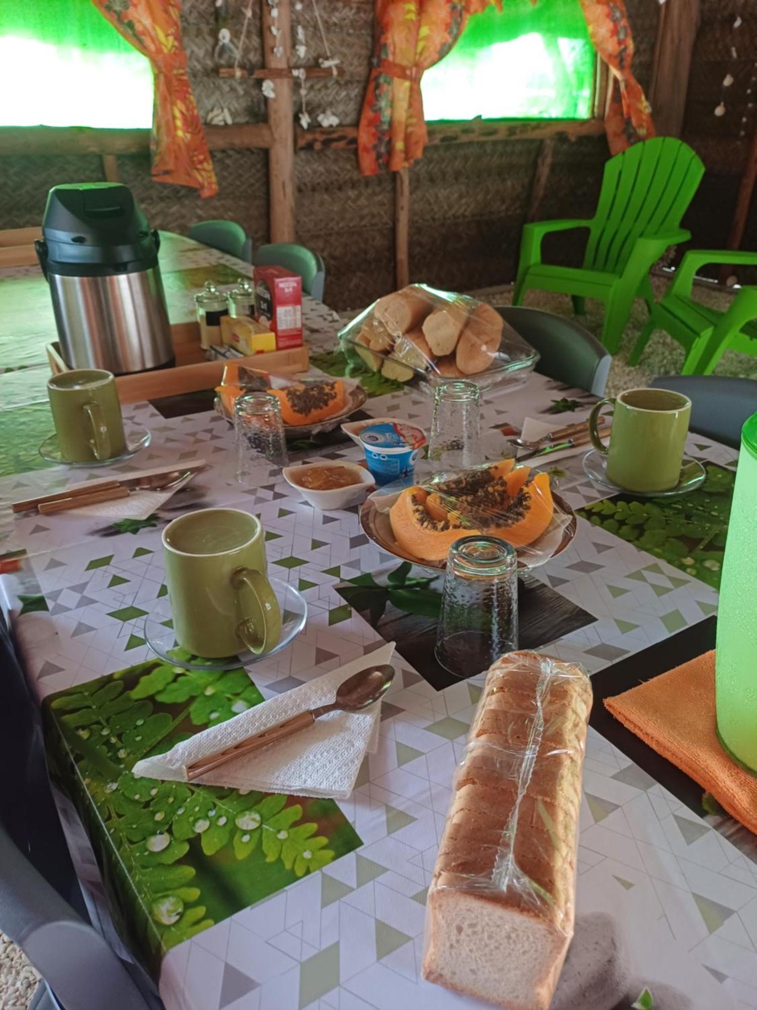 Poemanahere Island Camping A Maupiti Te-Fare-Arii Esterno foto