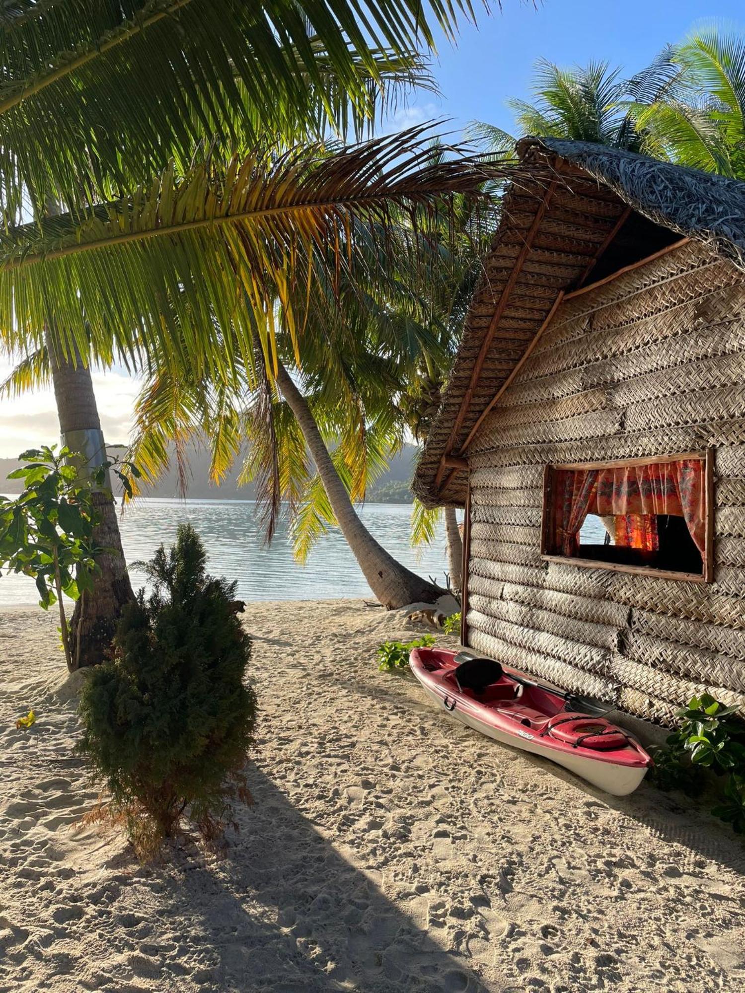Poemanahere Island Camping A Maupiti Te-Fare-Arii Esterno foto